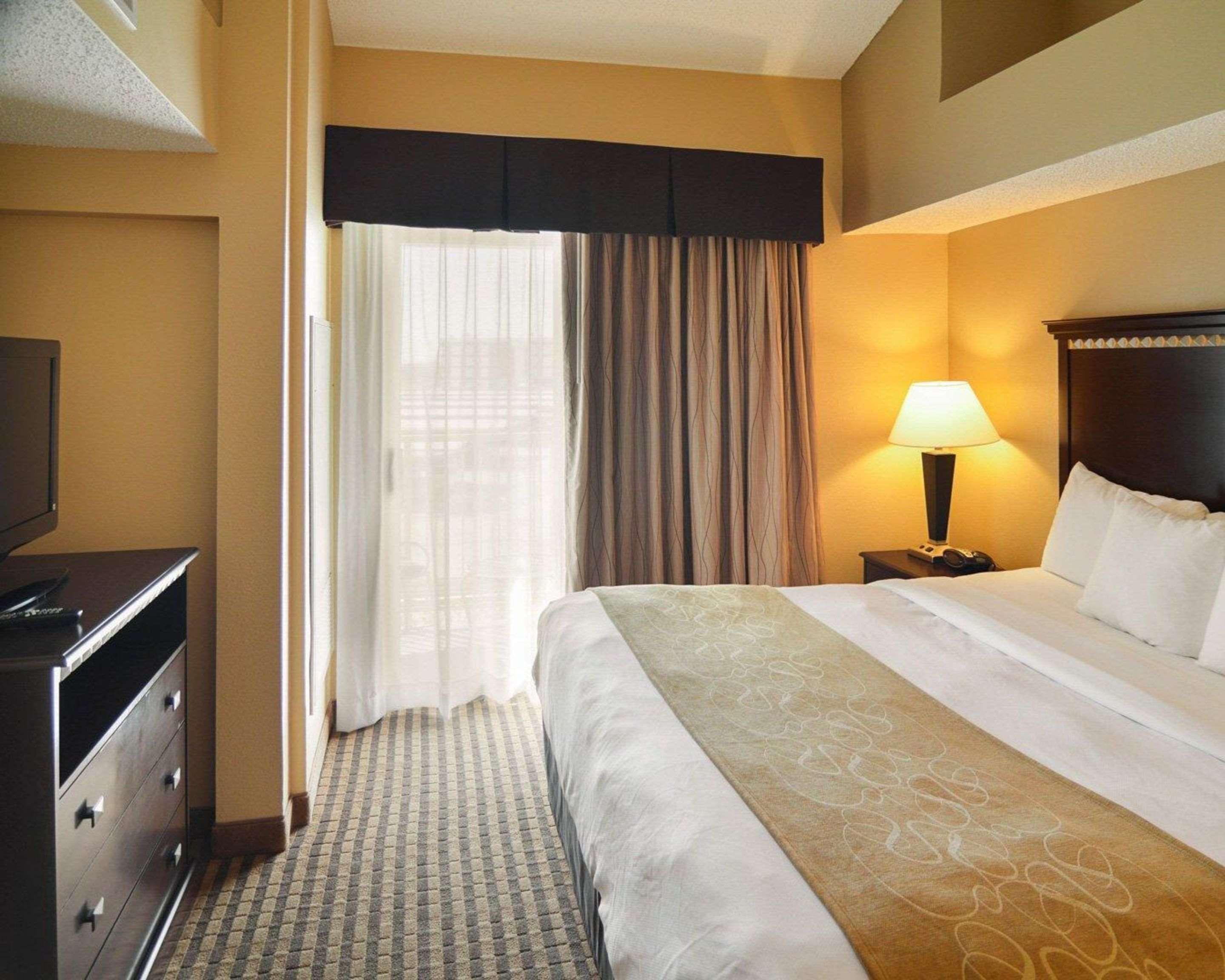 אירווינג Comfort Suites Dfw Airport מראה חיצוני תמונה