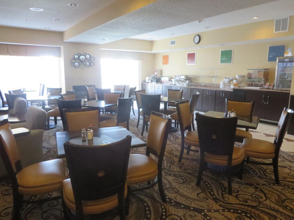 אירווינג Comfort Suites Dfw Airport מראה חיצוני תמונה